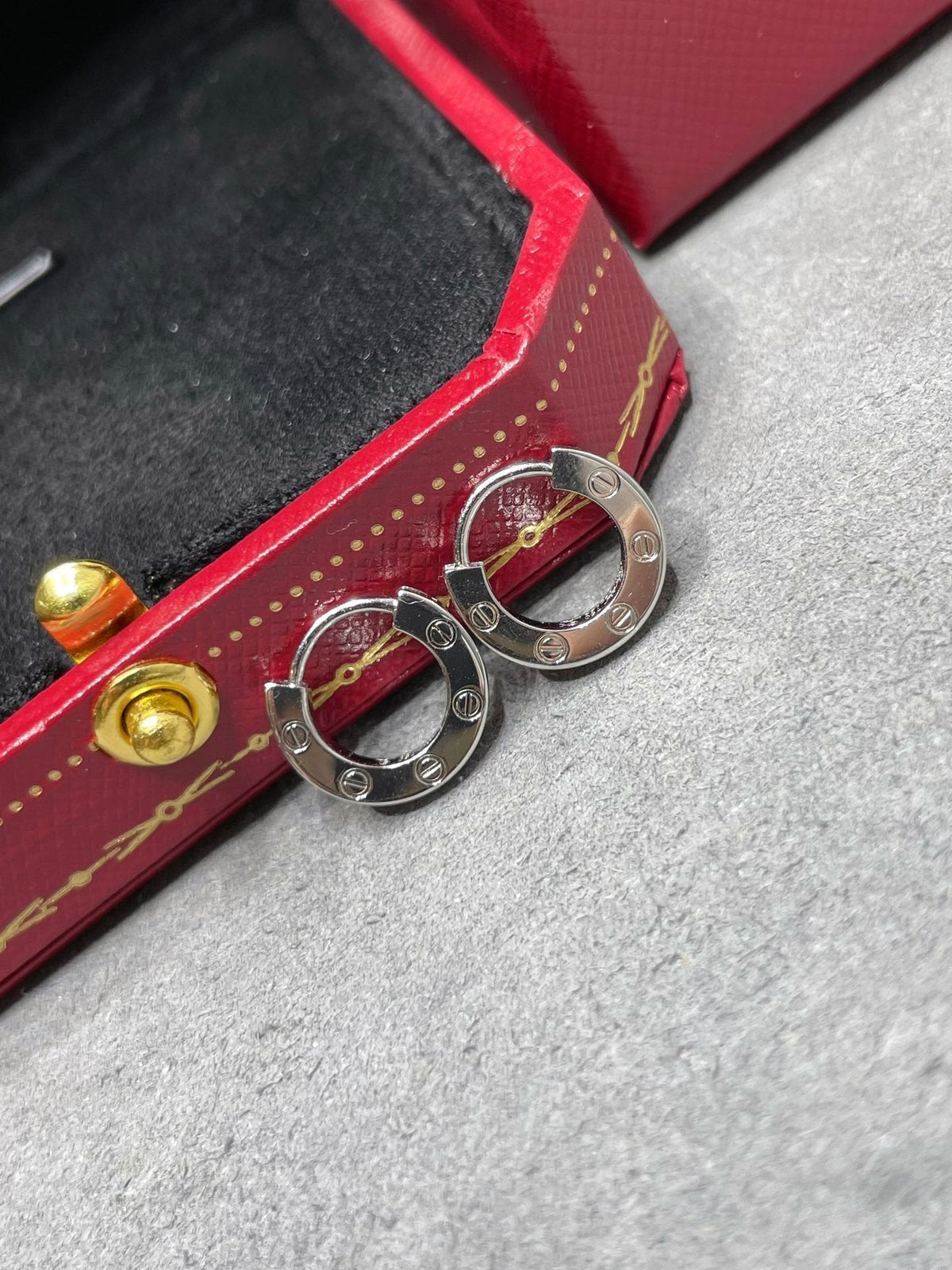 [Vera  Jewelry]LOVE MINI EARRINGS