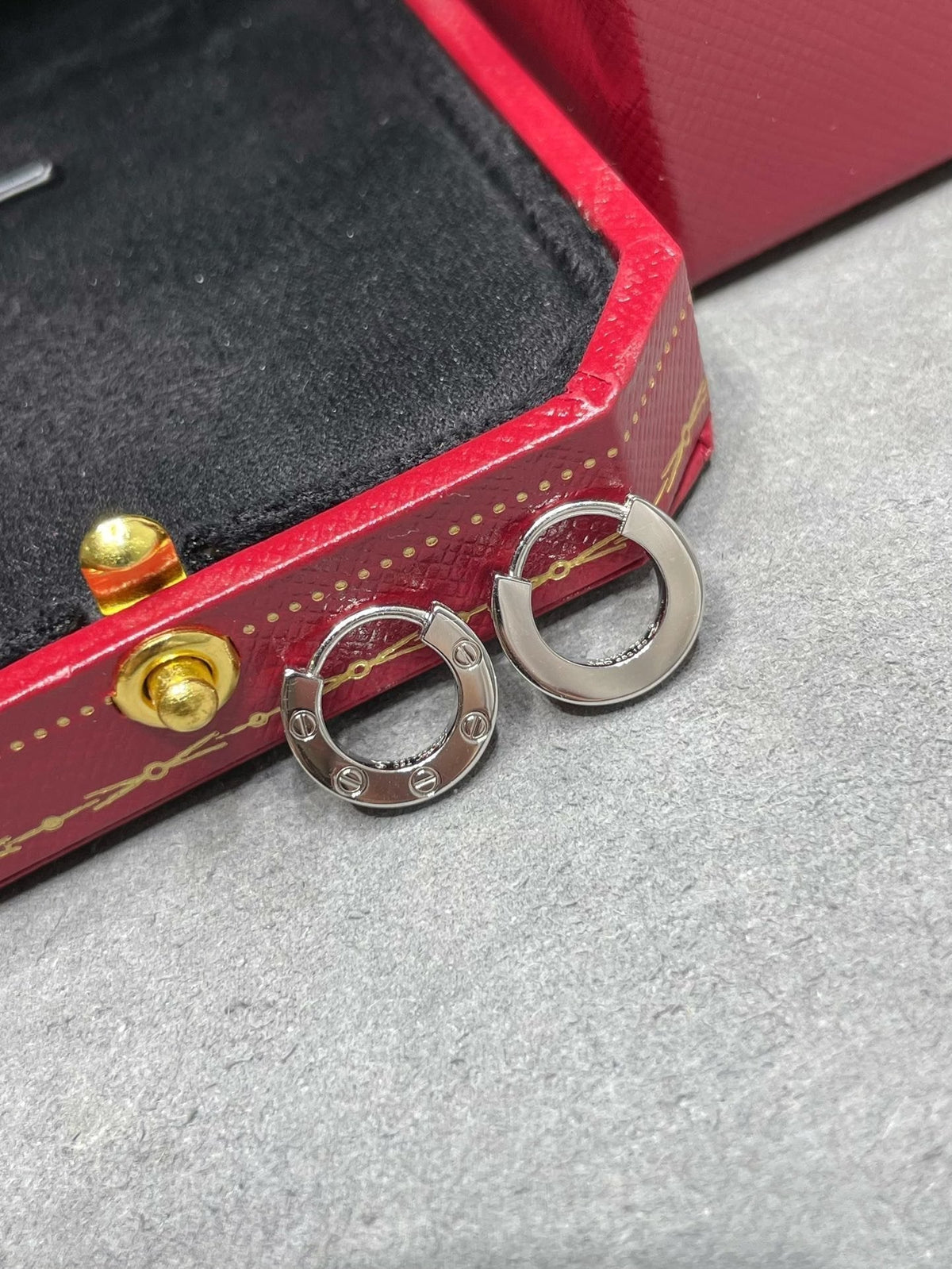 [Vera  Jewelry]LOVE MINI EARRINGS