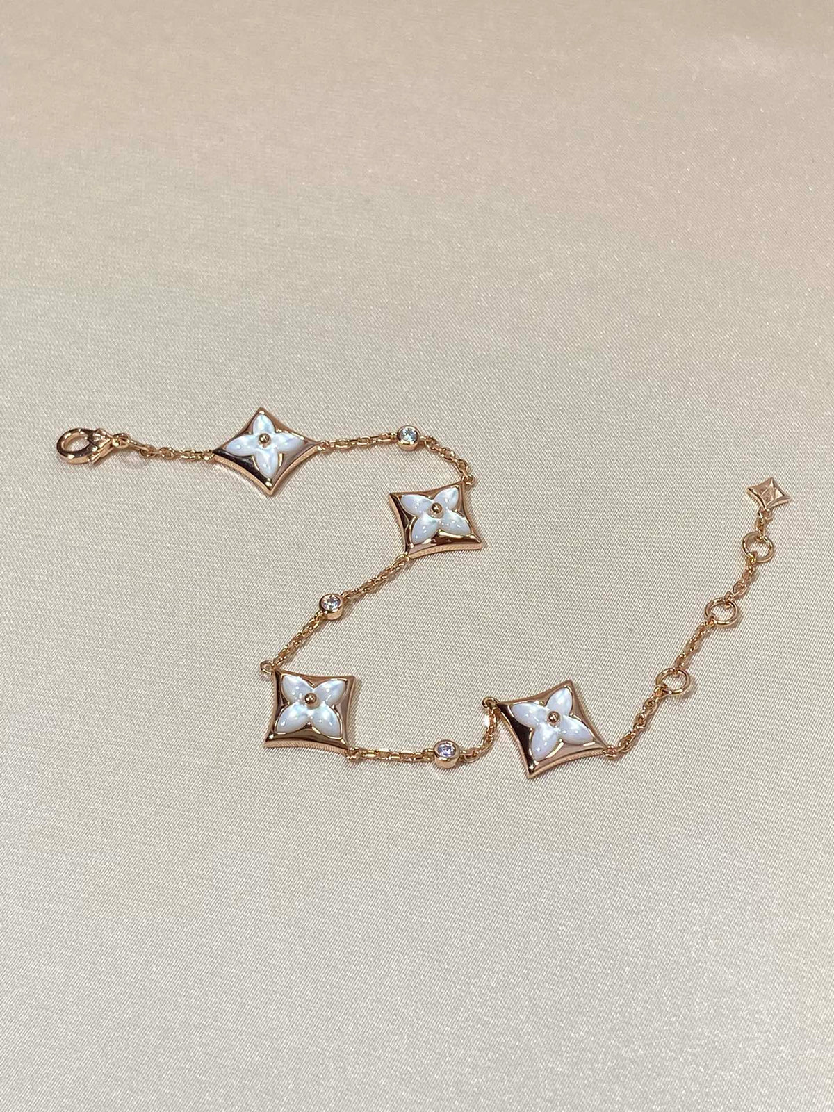 [Vera  Jewelry]STAR 4 MOTIF MOP DIAMOND PINK GOLD BRACELET