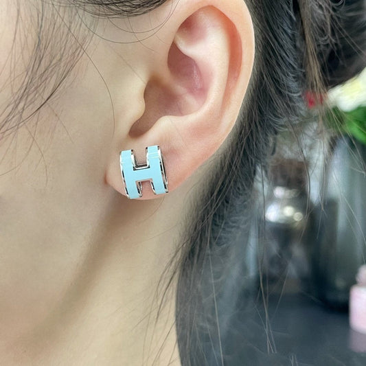 [Vera Jewelry]POP H SKY BLUE STUD EARRINGS