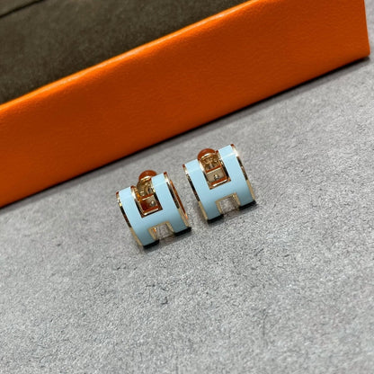 [Vera  Jewelry]POP H SKY BLUE STUD EARRINGS
