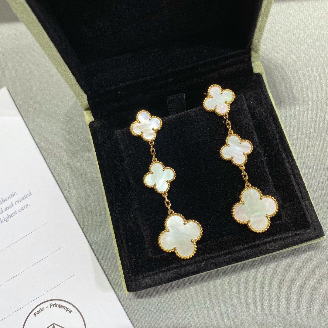 [Vera  Jewelry]CLOVER MOP 3 MOTIFS GOLD EARRINGS