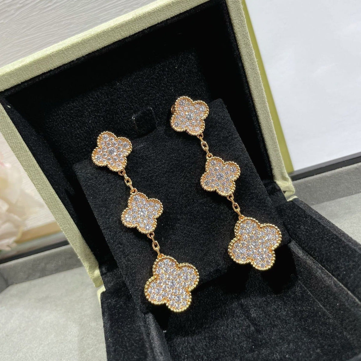[Vera Jewelry]CLOVER 3 MOTIFS DIAMOND PAVED ROSE GOLD & GOLD EARRINGS