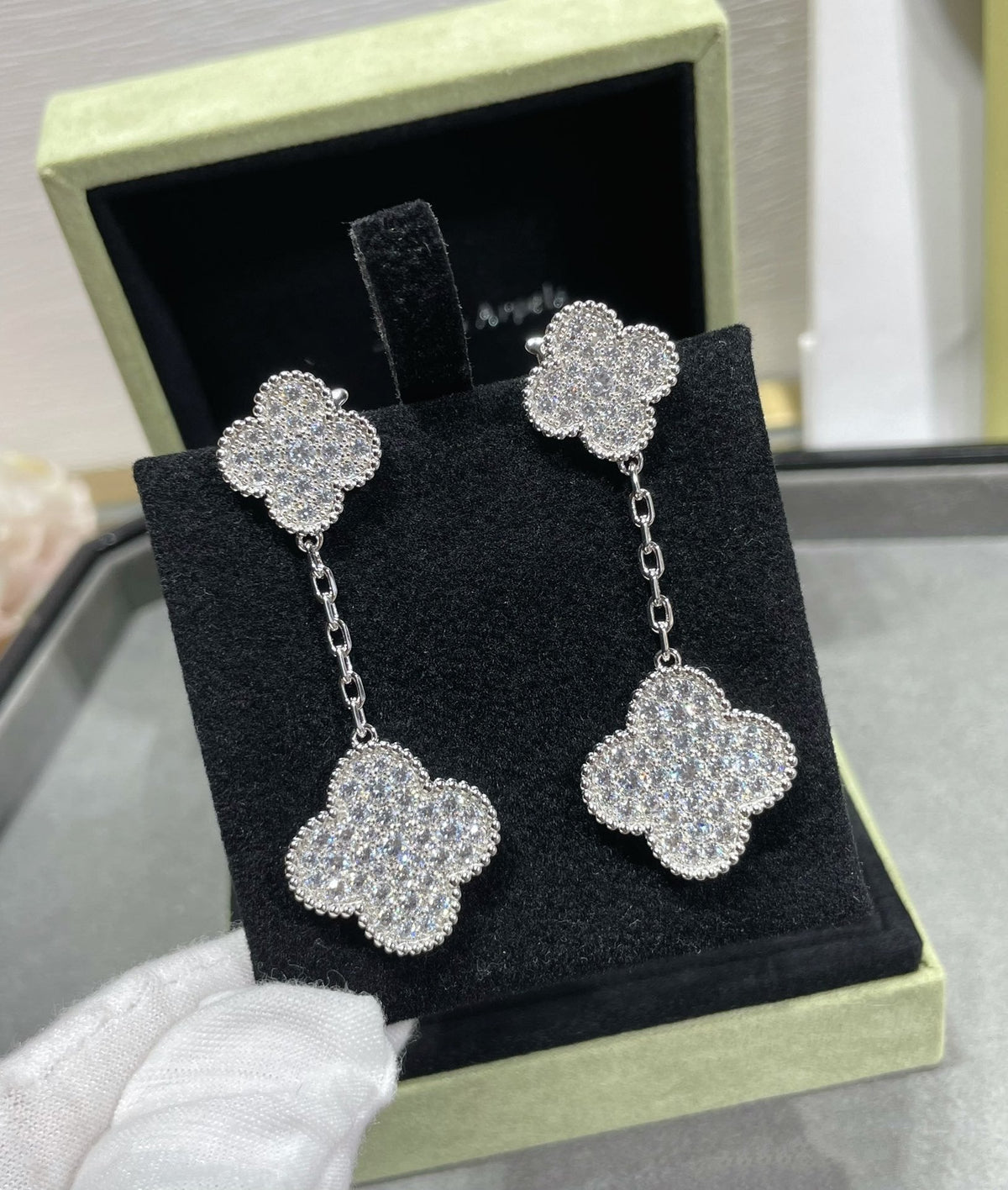 [Vera Jewelry]CLOVER 2 MOTIFS DIAMOND PAVED SILVER EARRINGS