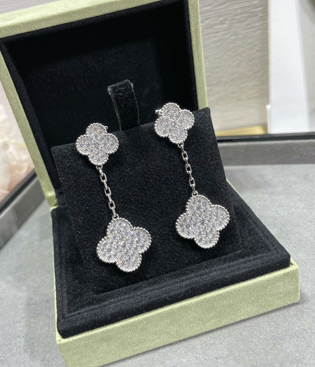 [Vera Jewelry]CLOVER 2 MOTIFS DIAMOND PAVED SILVER EARRINGS