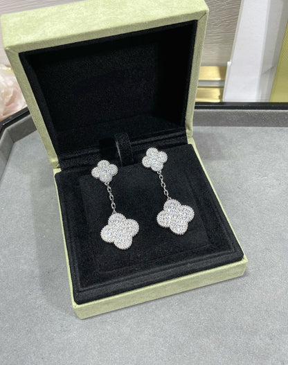 [Vera Jewelry]CLOVER 2 MOTIFS DIAMOND PAVED SILVER EARRINGS