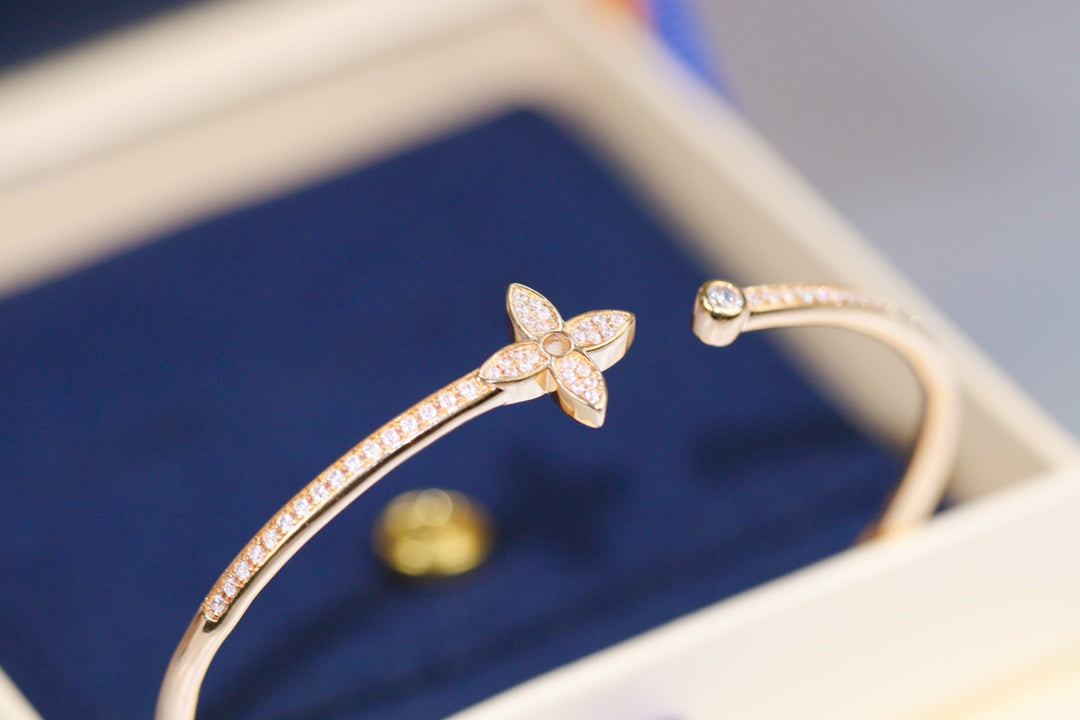 [Vera  Jewelry]IDYLLE PINK GOLD OPEN BRACELET DIAMOND PAVED