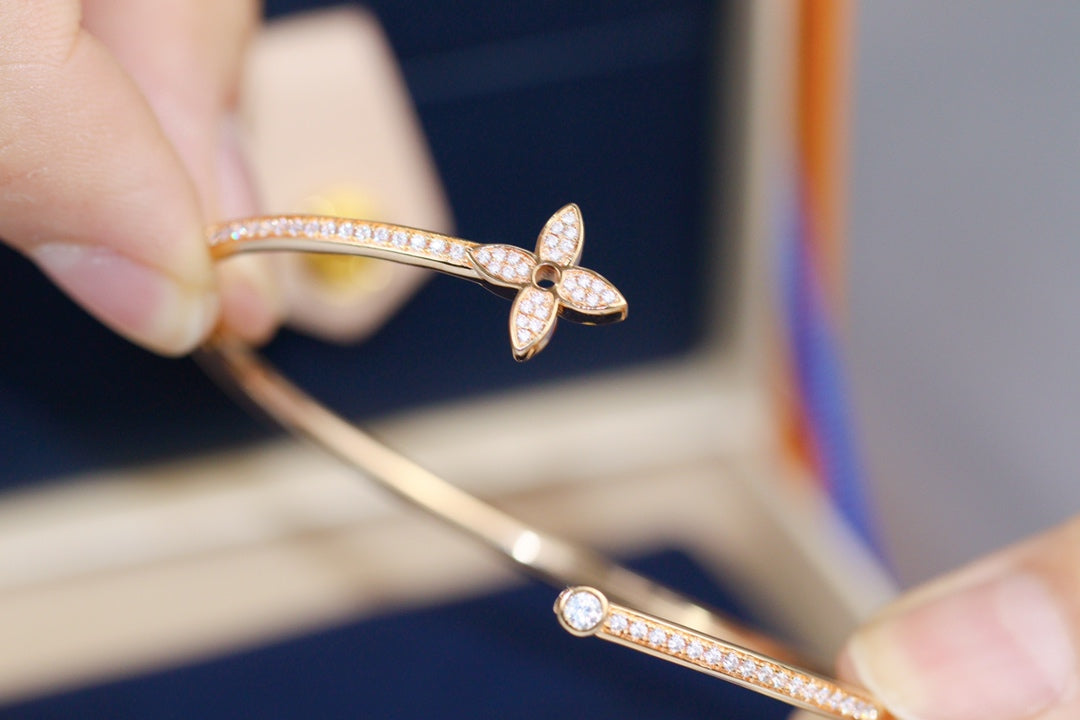 [Vera  Jewelry]IDYLLE PINK GOLD OPEN BRACELET DIAMOND PAVED
