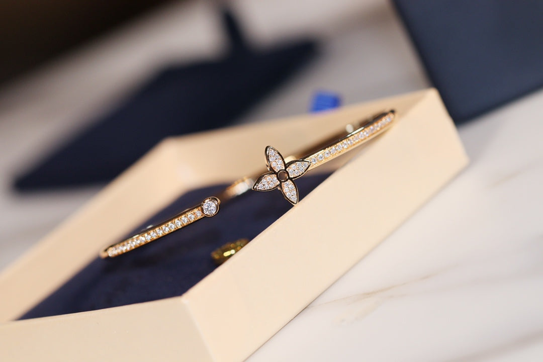 [Vera Jewelry]IDYLLE GOLD OPEN BRACELET DIAMOND PAVED