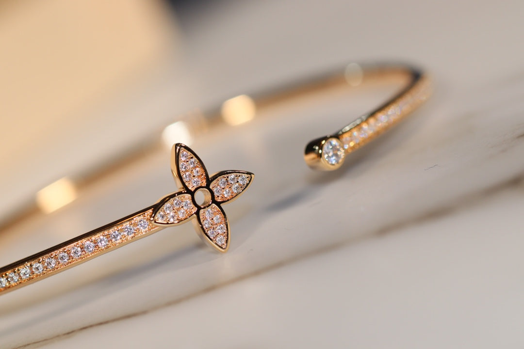 [Vera Jewelry]IDYLLE GOLD OPEN BRACELET DIAMOND PAVED