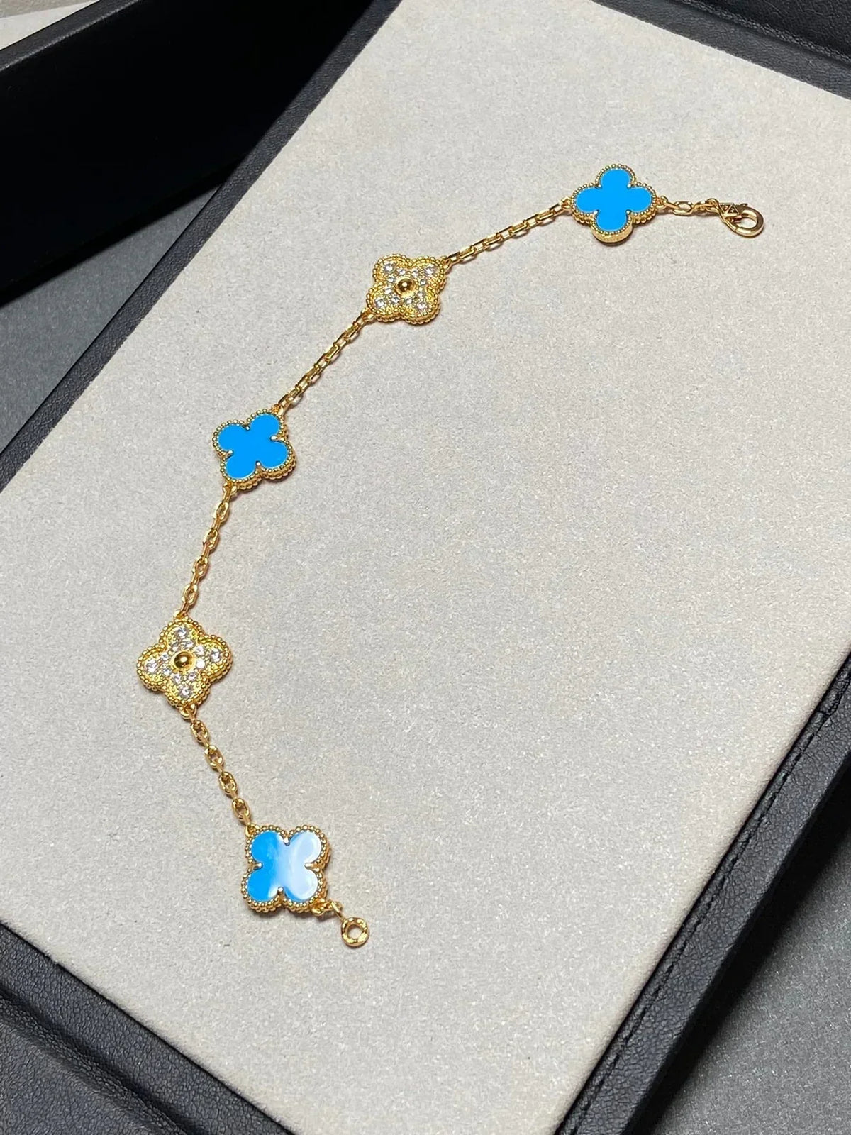 [Vera Jewelry] CLOVER 5 MOTIF BLUE AGATE BRACELET COLLECTION