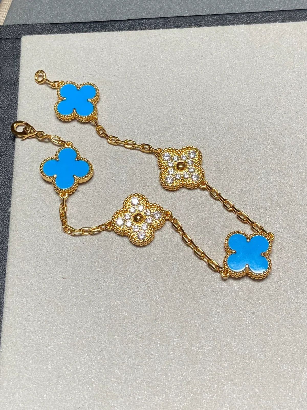 [Vera Jewelry] CLOVER 5 MOTIF BLUE AGATE BRACELET COLLECTION