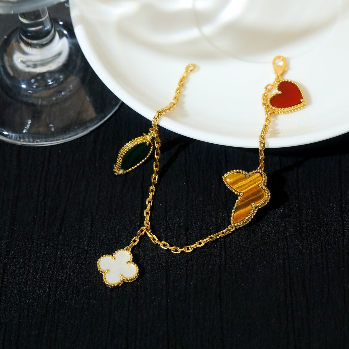 [Vera Jewelry]LUCKY SPRING 5 MOTIF GOLD BRACELET