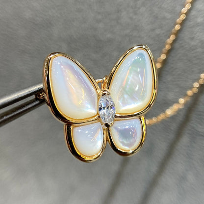 [Vera Jewelry]BUTTERFLY MOP DIAMOND NECKLACE