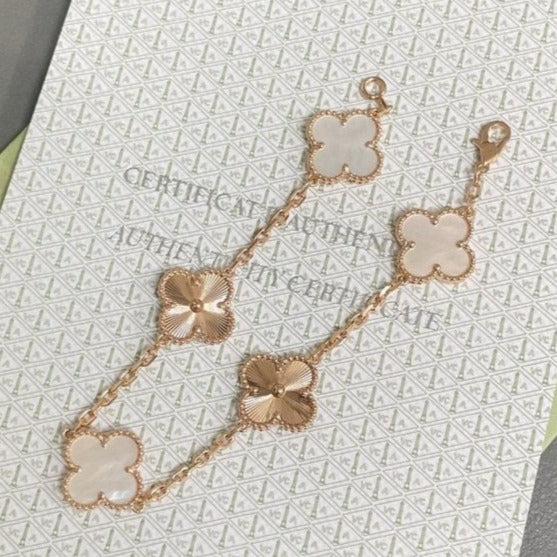 [Vera  Jewelry]LUCKY CLOVER 5-MOTIF BRACELET - WHITE MOTHER-OF-PEARL COLLECTION