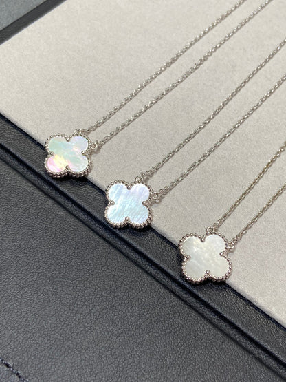 [Vera  Jewelry]CLOVER MEDIUM SILVER WHITE MOP NECKLACE