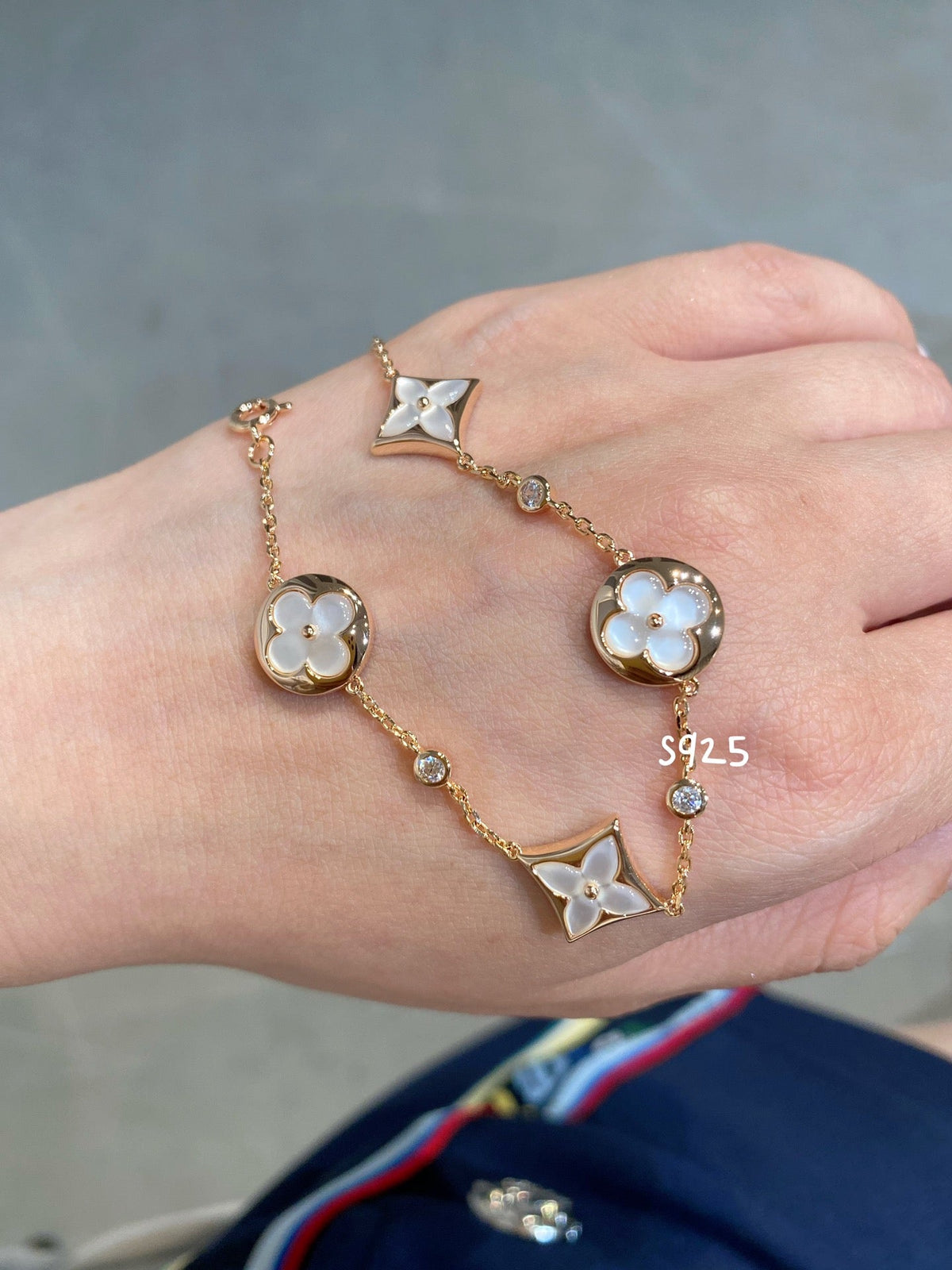 [Vera  Jewelry]STAR AND SUN 4 MOTIF WHITE MOP PINK GOLD BRACELET