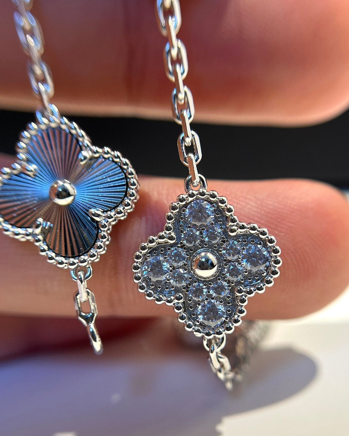 [Vera  Jewelry]LUCKY CLOVER 5-MOTIF BRACELET - LASER COLLECTION