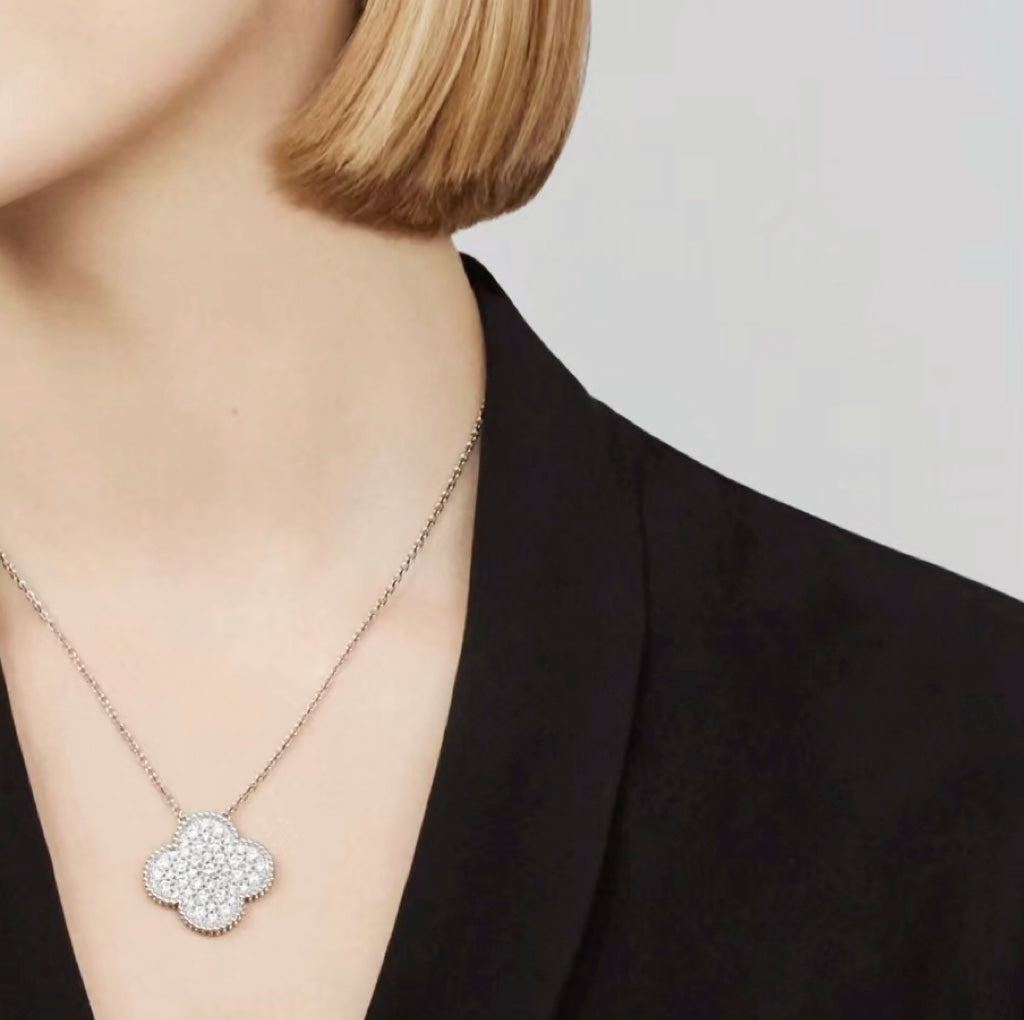 [Vera  Jewelry]CLOVER 25MM LARGE PENDANT DIAMOND PAVED SILVER NECKLACE