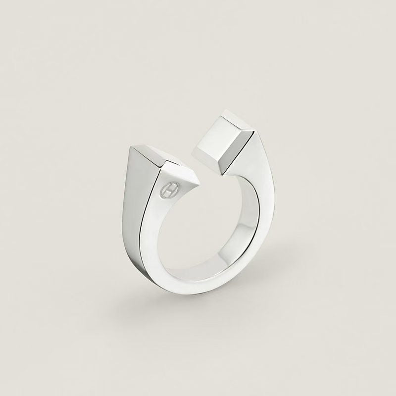 [Vera  Jewelry]THE CONE RIVET RING IS OPEN AND ONE SIZE FITS ALL