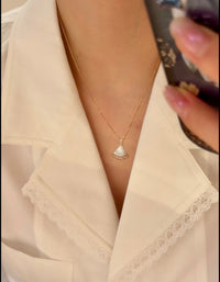 [Vera]DIVAS' DREAM NECKLACE MOP PINK GOLD DIAMOND