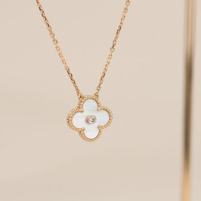 [Vera  Jewelry]CLOVER 15MM DIAMOND WHITE FRITILLARIA NECKLACE