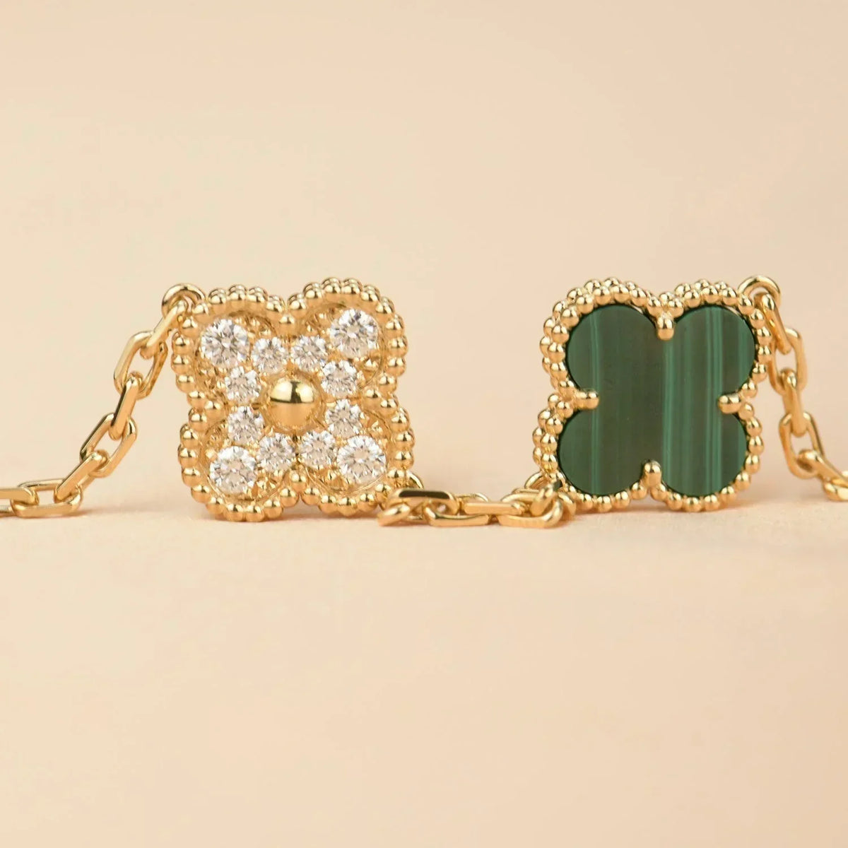 [Vera  Jewelry]LUCKY CLOVER 5-MOTIF BRACELET - MALACHITE COLLECTION