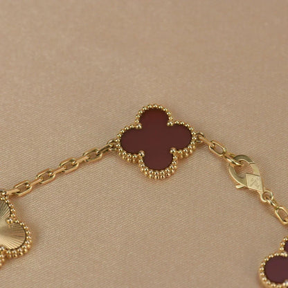 [Vera  Jewelry]LUCKY CLOVER 5-MOTIF BRACELET - RED CARNELIAN COLLECTION