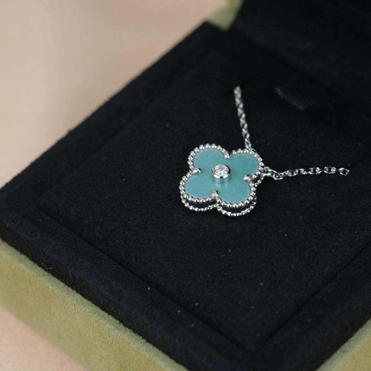 [Vera  Jewelry]CLOVER 15MM DIAMOND SVRES PORCELAIN  NECKLACE SILVER