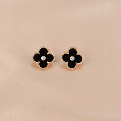 [Vera  Jewelry]CLOVER MEDIUM 1 MOTIFS ONYX DIAMOND EARRINGS