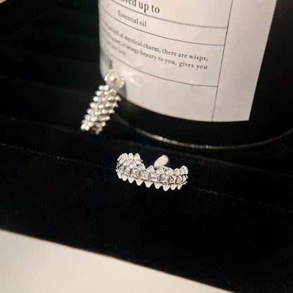 [Vera  Jewelry]CLASH SMALL HOOP EARRINGS