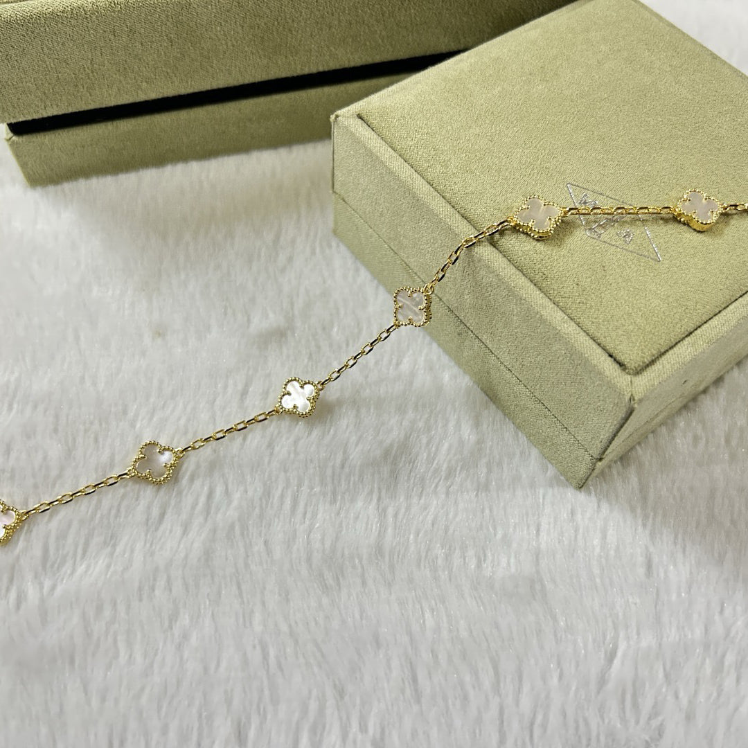 [Vera  Jewelry]CLOVER 6 MOTIF WHITE MOP BRACELET