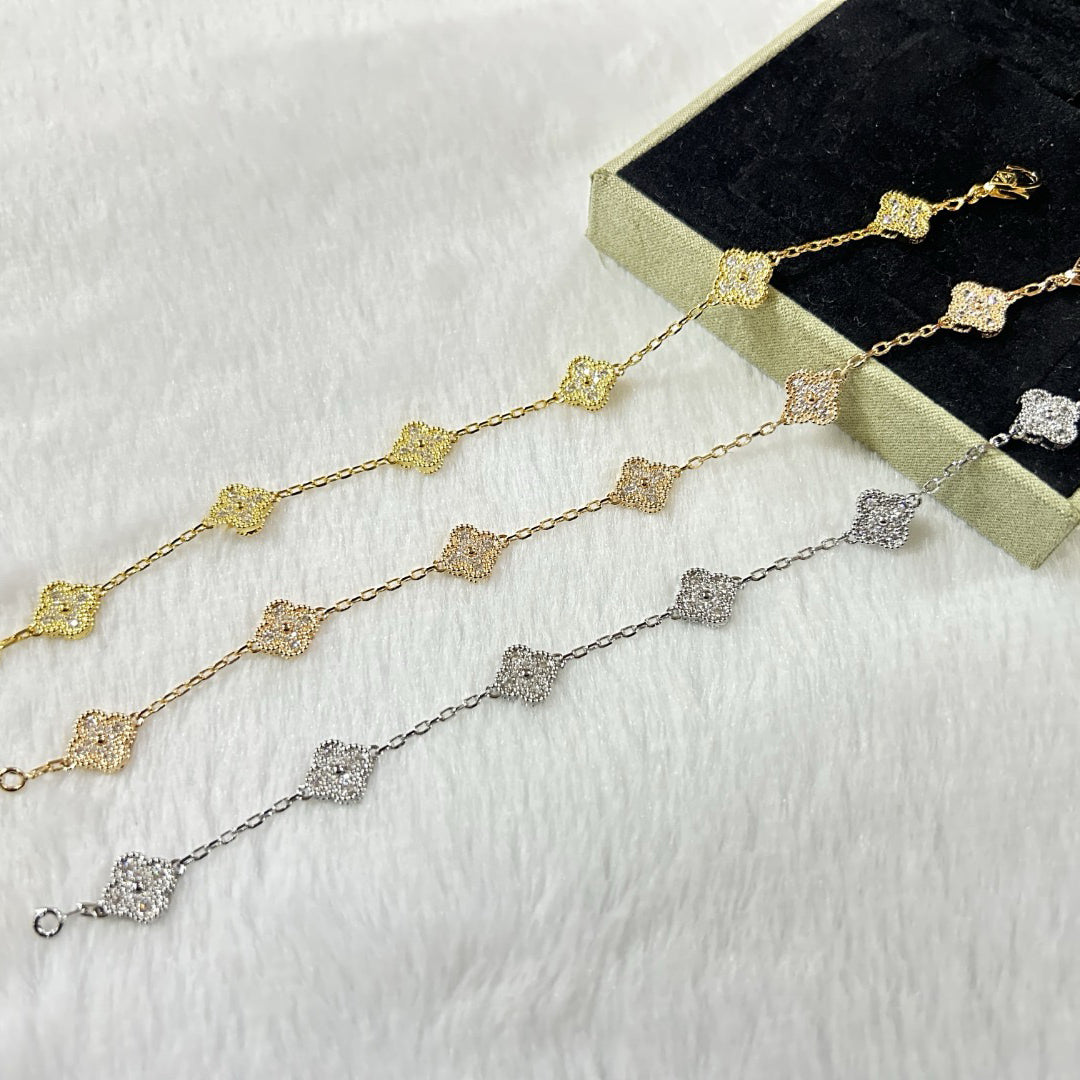 [Vera  Jewelry]CLOVER 6 MOTIF DIAMOND BRACELET