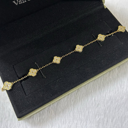 [Vera  Jewelry]CLOVER 6 MOTIF DIAMOND BRACELET