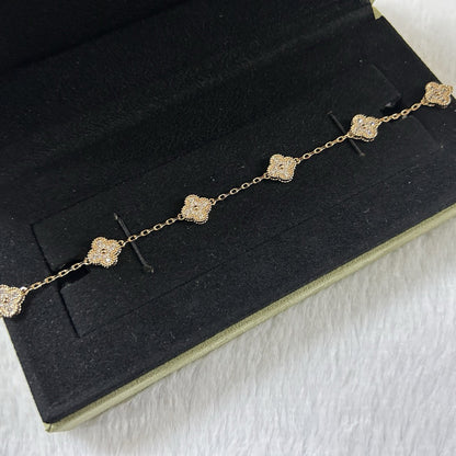 [Vera Jewelry]CLOVER 6 MOTIF DIAMOND BRACELET