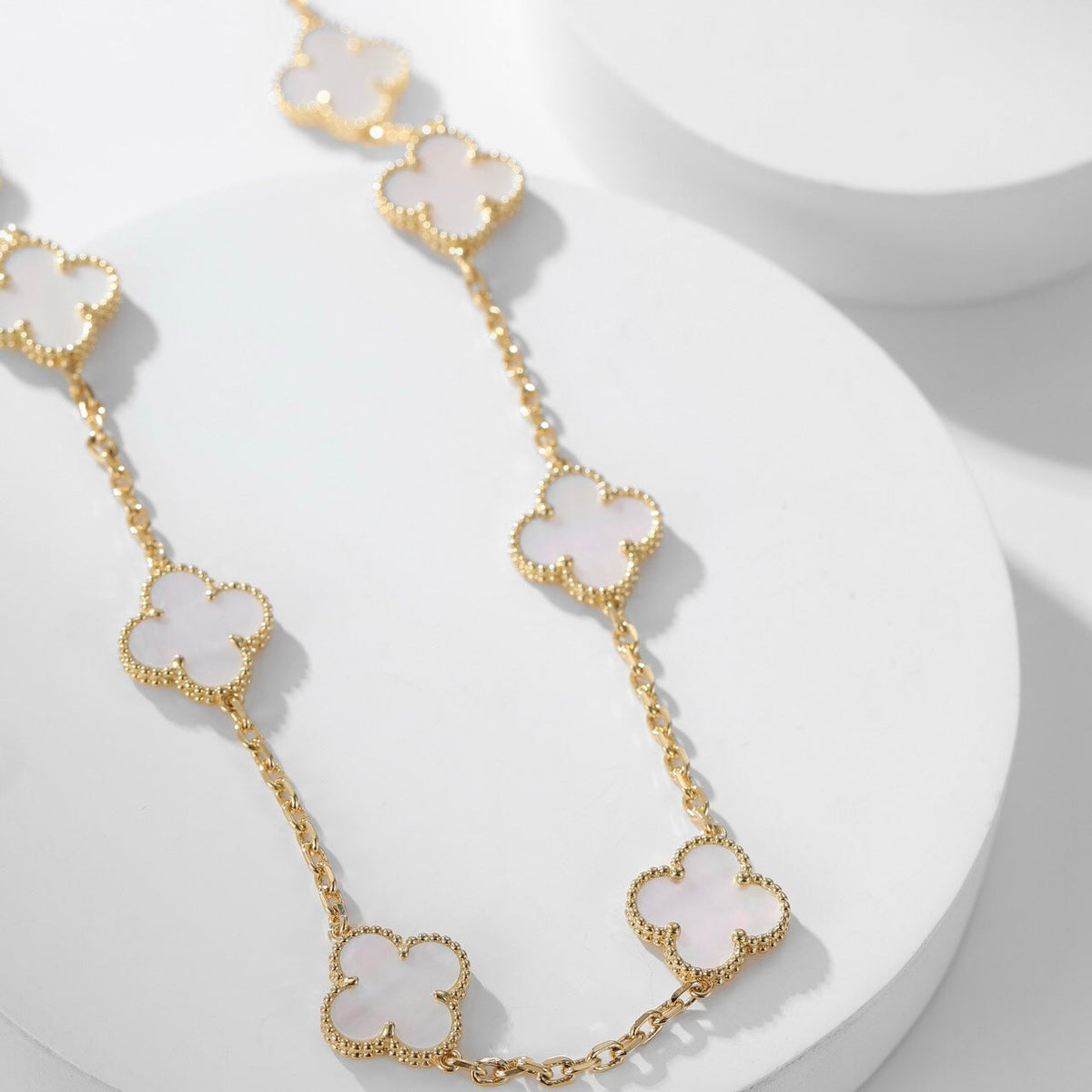 [Vera Jewelry]CLOVER 10 MOTIFS WHITE MOTHER OF PEARL NECKLACE