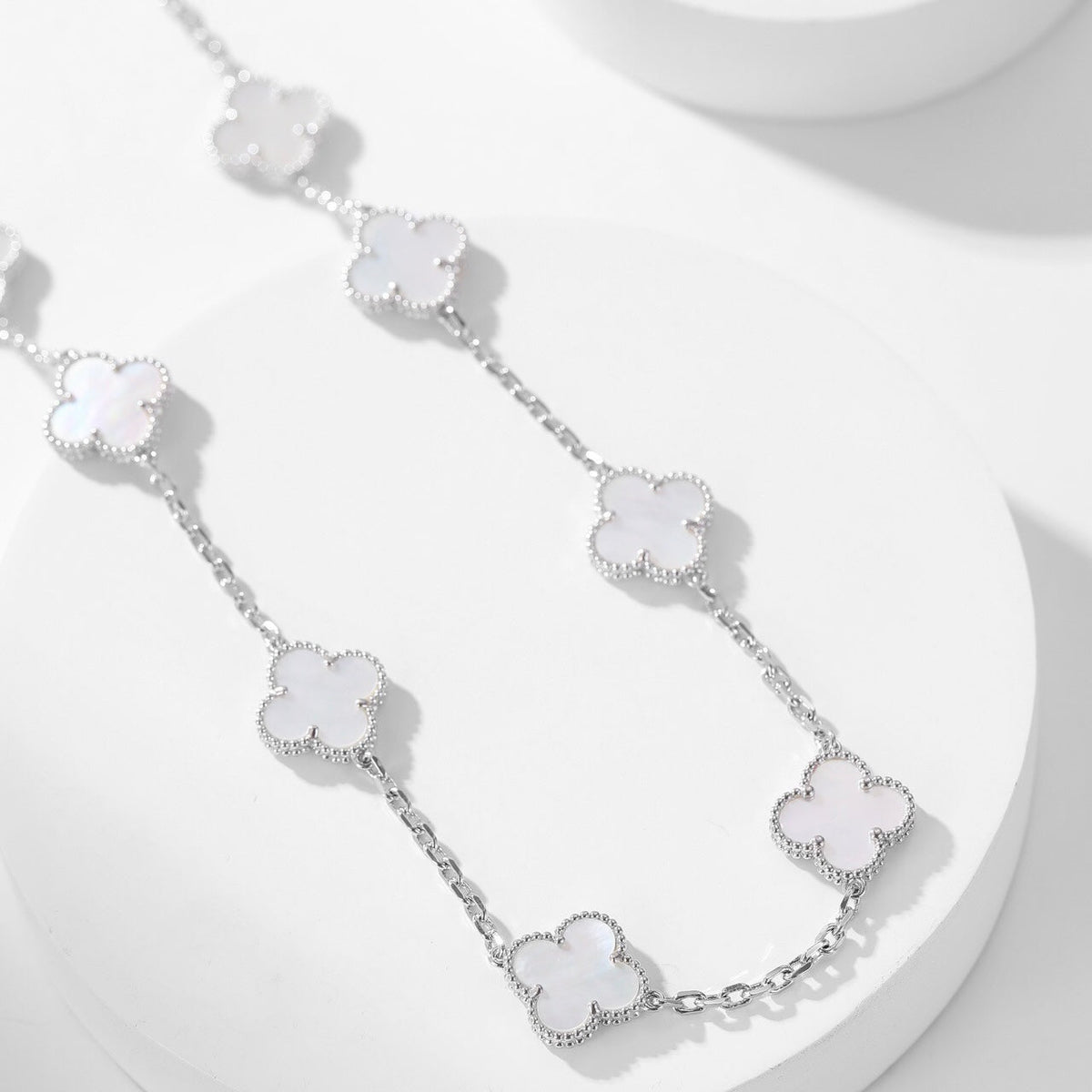 [Vera Jewelry]CLOVER 10 MOTIFS WHITE MOTHER OF PEARL NECKLACE