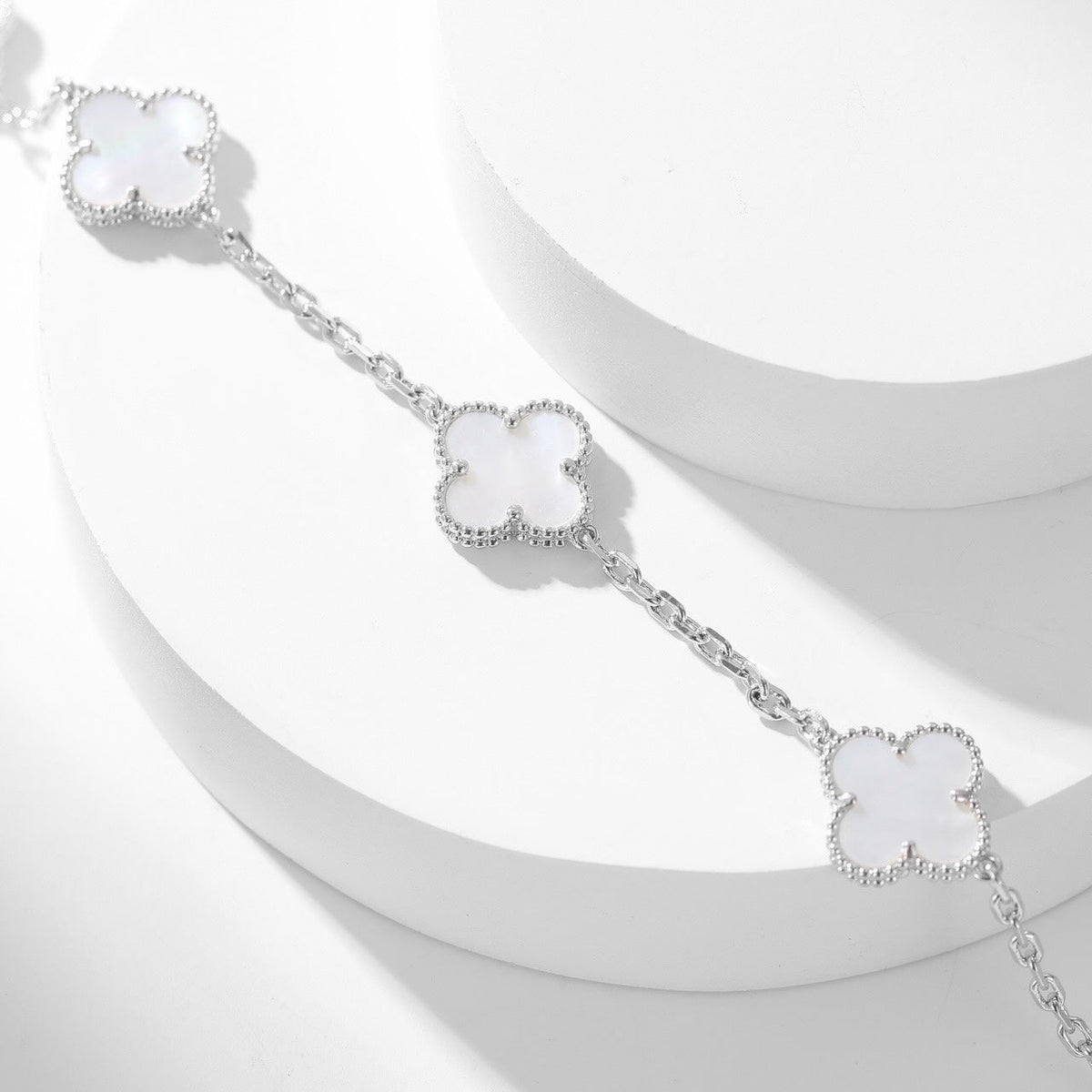 [Vera Jewelry]CLOVER 10 MOTIFS WHITE MOTHER OF PEARL NECKLACE