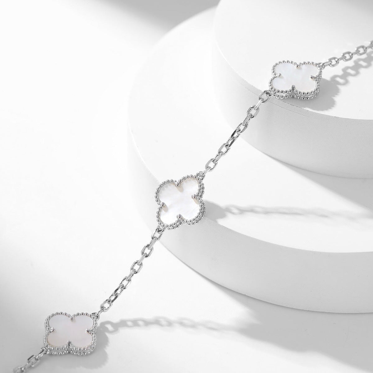 [Vera Jewelry]CLOVER 10 MOTIFS WHITE MOTHER OF PEARL NECKLACE