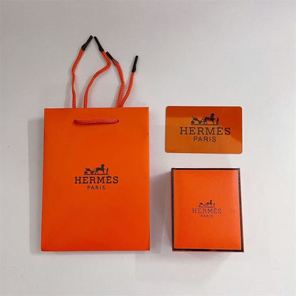 {
  "Vera Jewelry": "Vera Jewelry",
  "HM BRACELET NECKLACE RING BOX": "HM ブレスレット・ネックレス・リング用ボックス",
  "GIFT BAG": "ギフトバッグ"
}