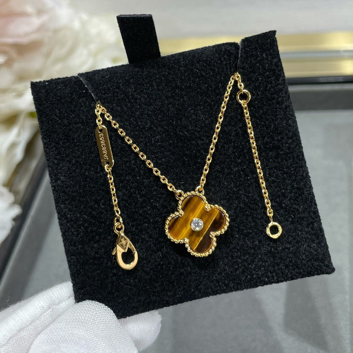 [Vera  Jewelry]CLOVER 15MM DIAMOND AND YELLOW TIGER'S EYE AGATE necklace