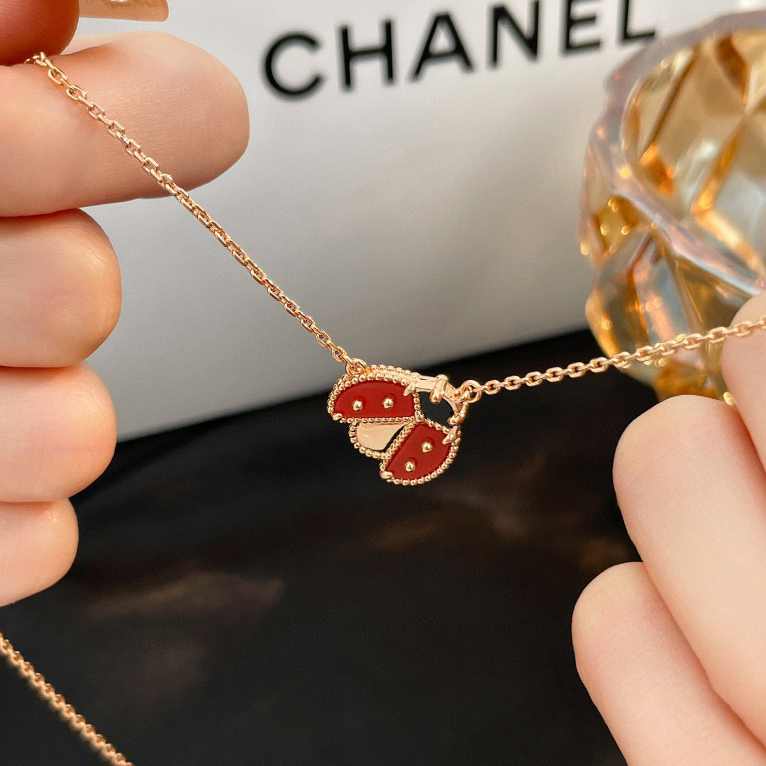 [Vera Jewelry]LUCKY  CARNELIANS LADYBUG NECKLACE