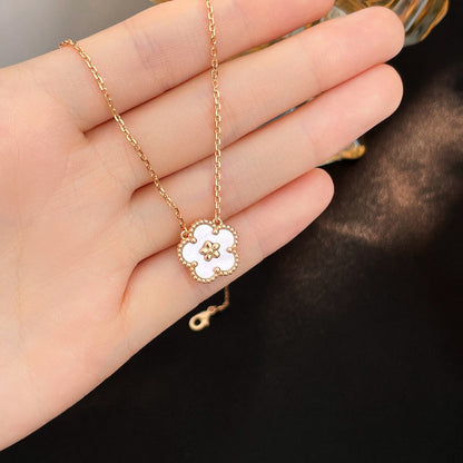 [Vera Jewelry]LUCKY  WHITE MOP  PLUM BLOSSOM NECKLACE