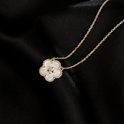 [Vera Jewelry]LUCKY  WHITE MOP  PLUM BLOSSOM NECKLACE