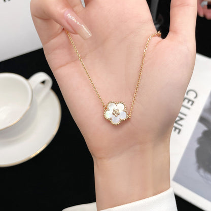 [Vera Jewelry]LUCKY  WHITE MOP  PLUM BLOSSOM NECKLACE