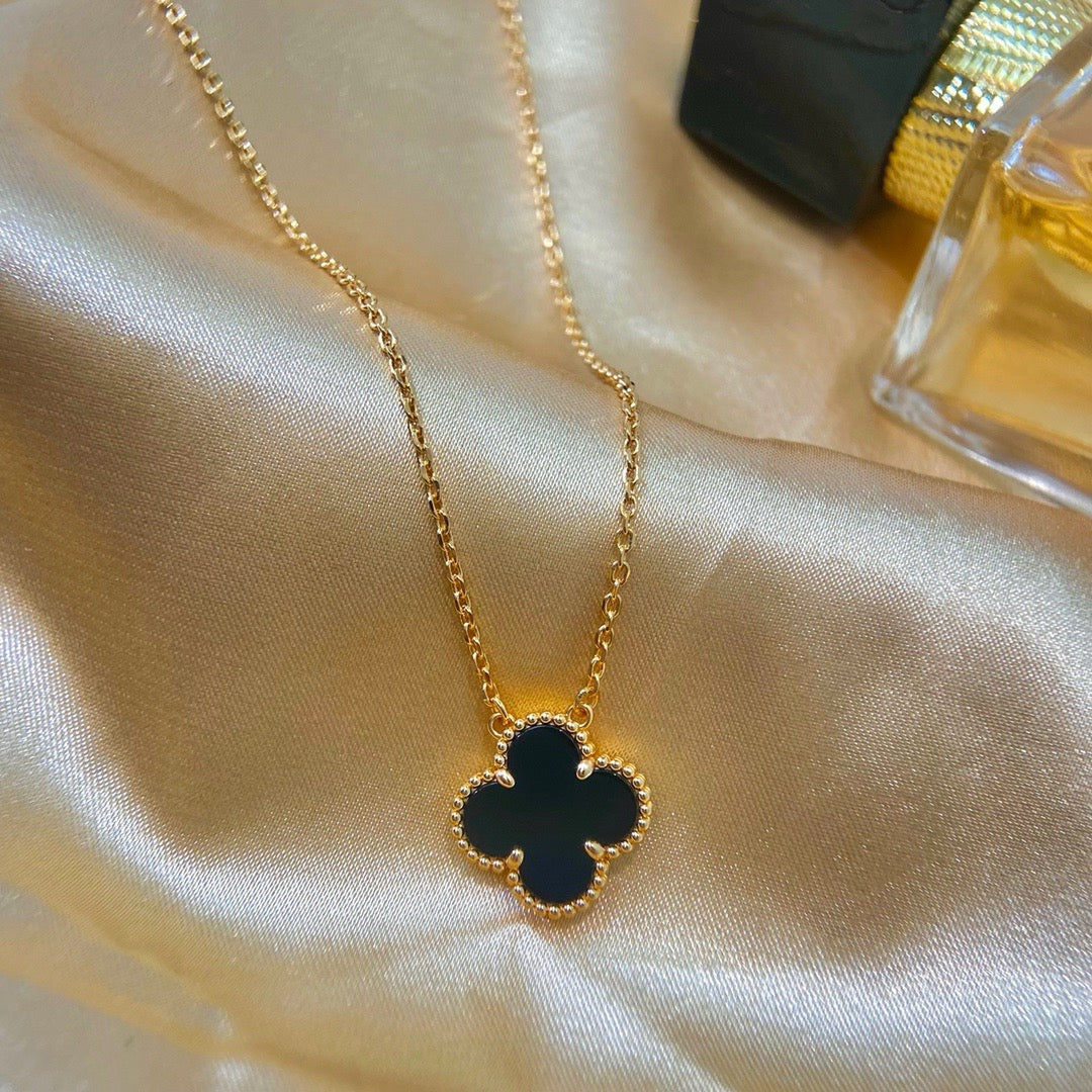 [Vera  Jewelry]CLOVER 15MM BLACK ONYX SINGLE FLOWER NECKLACE