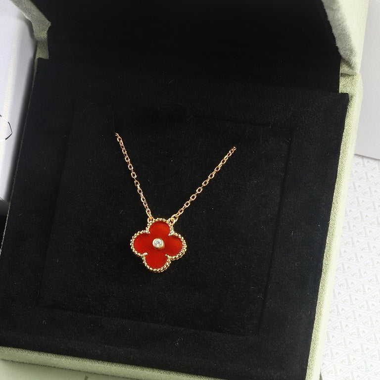 [Vera  Jewelry]CLOVER 15MM DIAMOND CARNELIAN NECKLACE