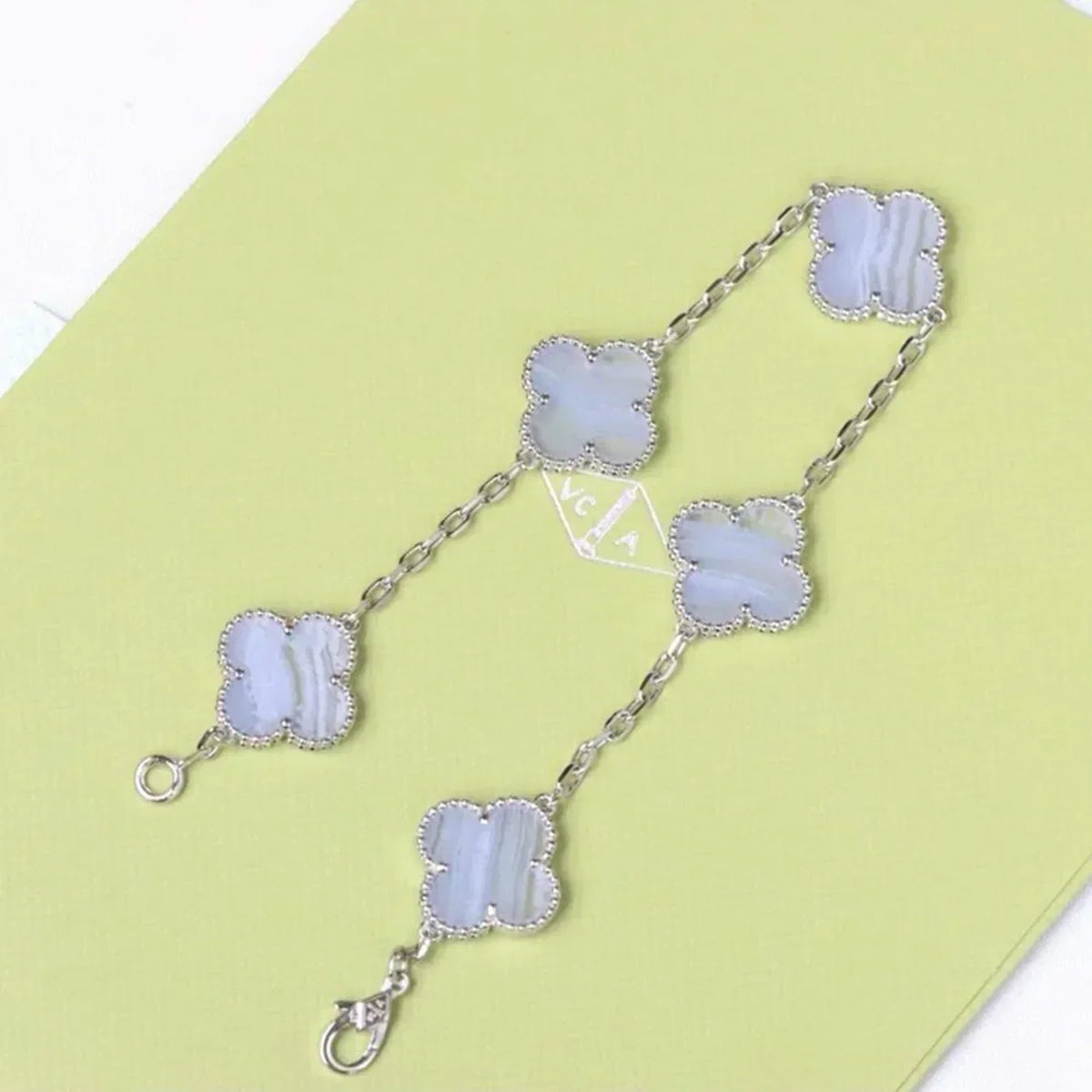 [Vera  Jewelry]LUCKY CLOVER 5-MOTIF BRACELET - PURPLE CHALCEDONY COLLECTION