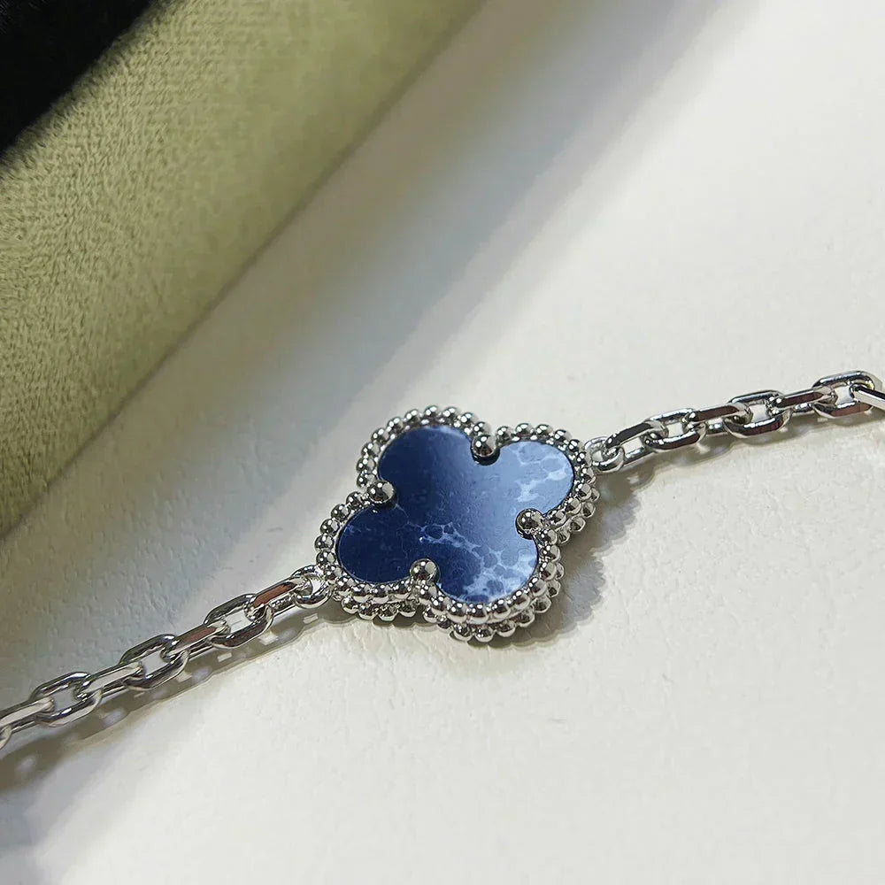 [Vera  Jewelry]LUCKY CLOVER 5-MOTIF BRACELET - PIETERSITE COLLECTION