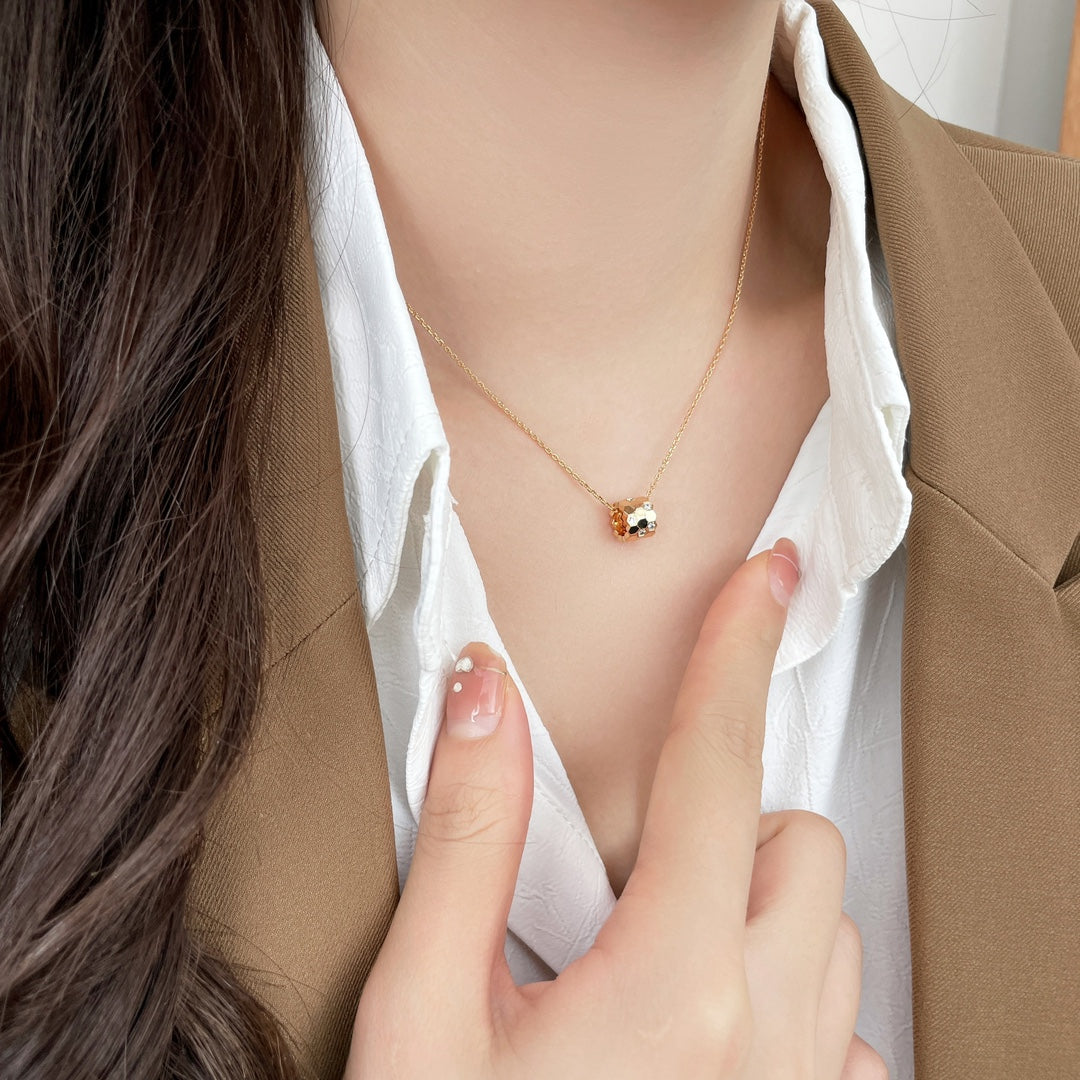[Vera Jewelry]BEE MINI PEDANT DIAMOND NECKLACE